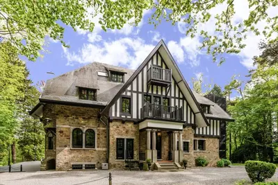Image de Villa avec jacuzzi et sauna infrarouge