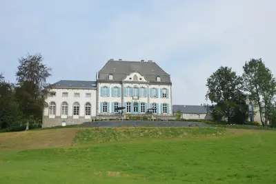 Image de Château à Marchin avec Sauna et Balades en Forêt