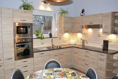 Image de villa avec jardin en lisière de forêt à Spa