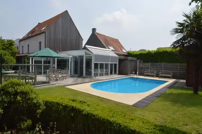 Image de villa dans les Ardennes flamandes avec piscine