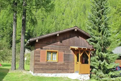 Chalet à Valais près du Skilift & Saas