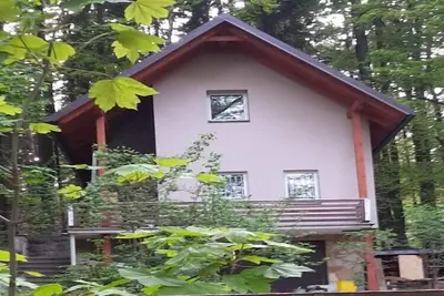 Image de Maison de vacances paisible Ă HolĂn avec jardin