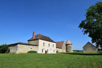 Image de Maison de vacances avec grand jardin à Moussy