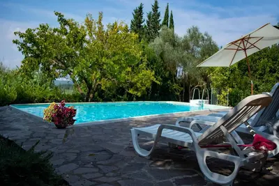 Image de Appartement avec piscine א Ghizzano Italie