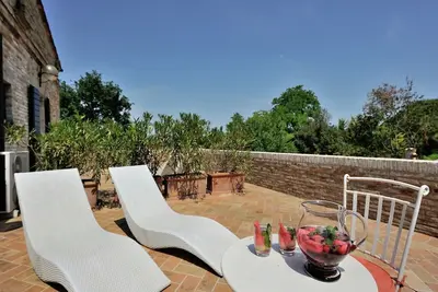 Image de Villa à Montemaggiore avec piscine privée