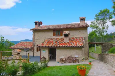 Ferme à Marche avec piscine et vue