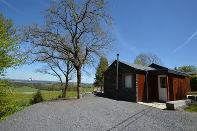 Image de Chalet spacieux avec jardin à Vielsalm