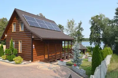 Image de Une maison de luxe au bord du lac