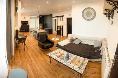 Image de Maison de vacances א Raon-L'יtape avec jardin