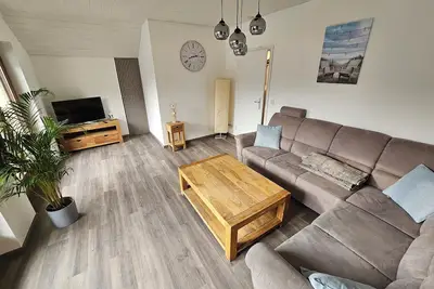 Image de Beautiful vacation apartment on the edge of the forest with three bedrooms.