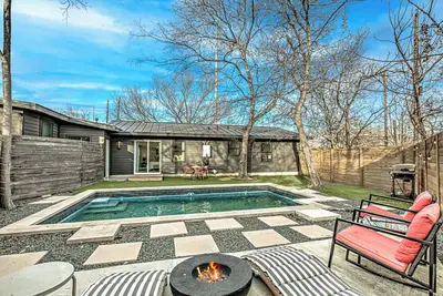 Image de Chic Stay for 8, Mins to 6th St & Downtown!