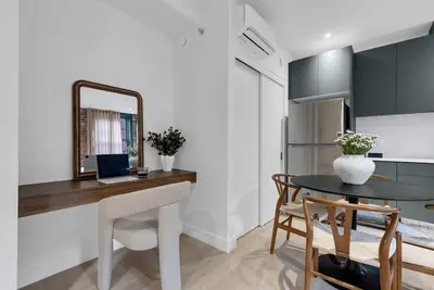 Image de Mercer-1 Bedroom+Sofa Bed-Free parking