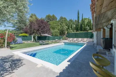 Image de Superbe maison avec piscine près du Luberon