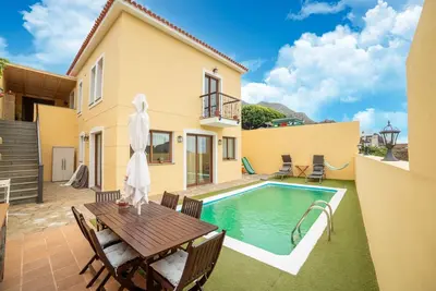 Image de Villa à Tenerife avec piscine et vue mer