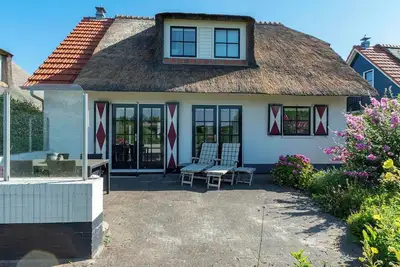 Image de Villa de vacances avec beau jardin