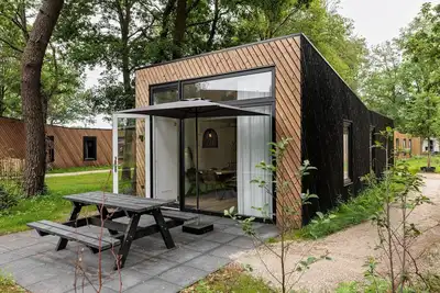 Image de Gמte avec jardin et 2 chambres