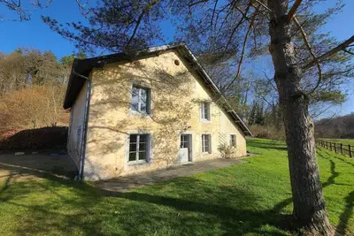 Image de Charmant cottage Ă Orval avec jardin