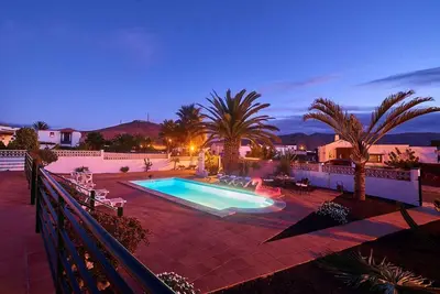 Image de Maison de vacances א La Oliva Fuerteventura avec piscine