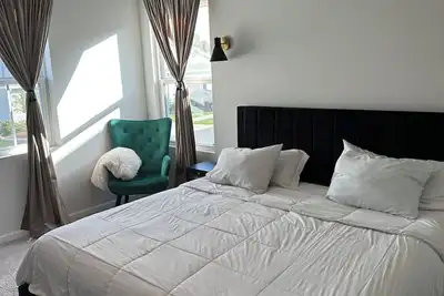 Image de Cozy Home with Workspace