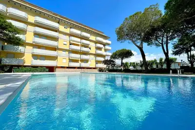 Bel appartement à Caorle avec terrasse privée