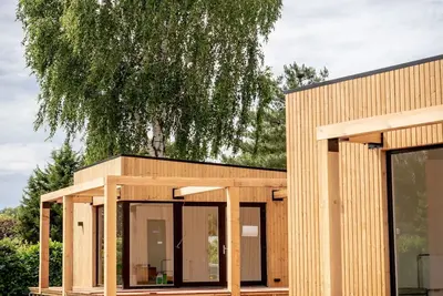 Image de Lodge de Luxe au Rhin avec Vue sur l'Eau