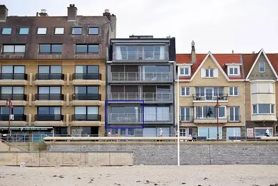 Image de Appartement sur la côte belge avec vue mer