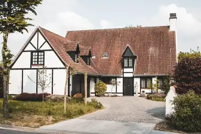 Image de Maison de médecin près du château de Wissekerke