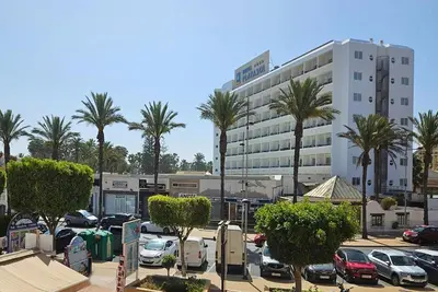 Image de Appartement à Roquetas près de la plage Playa Serena.