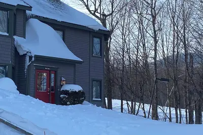 Image de Absolute best ski on-off Slopeside location at Jay Peak