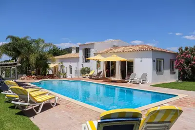 Image de Idyllic Farm House with huge Garden for 14pax