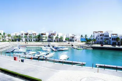 Image de Modern 2-Bedroom with Marina Views