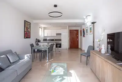 Image de Côté Scène – Terrasse & Près de la Croisette