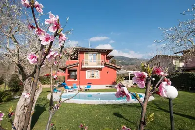 villa annina, a nice property on the hills