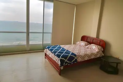 Image de Oceanfront apartment with beautiful view