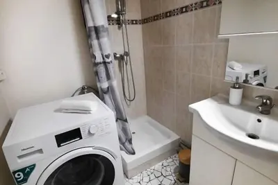 Image de Évasion - Appartement 6 Prs, 2 Ch, avec Balcon