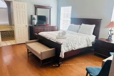 Image de Spacious 5-bedroom house with Ac, WiFi in charming McKinney