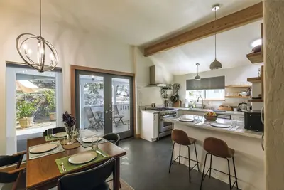 Image de The Haven -In Town|Newly remodeled|Private|Stocked