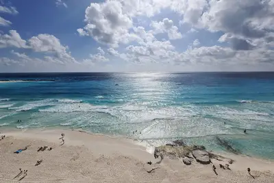 Image de Beach & Nightlife Paradise; Top floor and ocean view