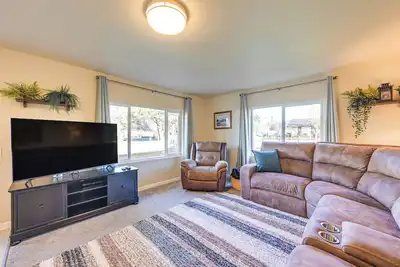Image de Family-Friendly Cottage w/ Playground in Centralia