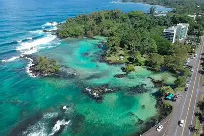 Image de A Tropical Paradise 2 Bed/1bath. Stunning Bay and Ocean Views