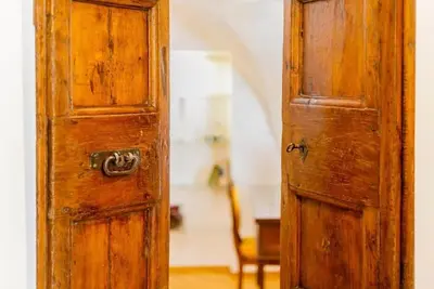 Image de Palazzo di città Bari is located in the center of Bari. We look forward to seeing you.