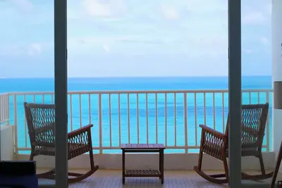 Image de Beachfront Apartment in Beautiful Luquillo Sandy Hills Condo