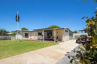 Image de King St Retreat, pet friendly!