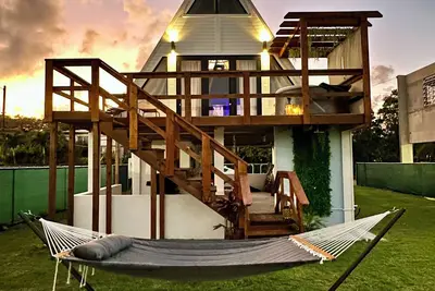 Image de Cozy cabin in Arecibo w\/ jacuzzi, Steps from amazing beaches in Arecibo.