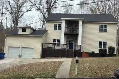 Image de This property minutes away from Downtown Atlanta, and Six Flags over Georgia!