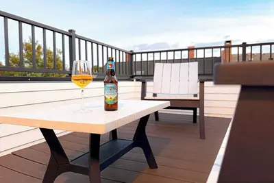 Image de Music City Vibe ~ Luxe ~ Pvt Deck ~ Dwtn ~ <2min to Mkt Sq