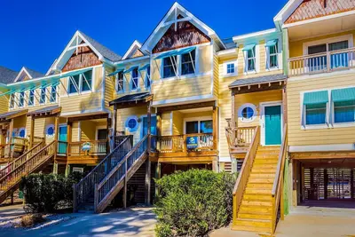 Image de Family Beach Escape w/ Pool & Boardwalk