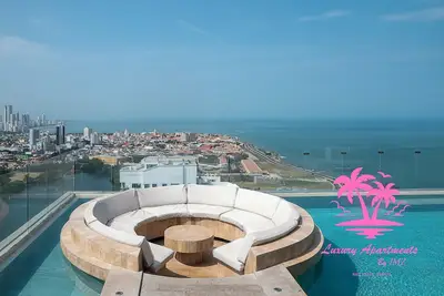 Image de ChatGPT said:\n\"Vivez le luxe au cœur de Carthagène avec Imz