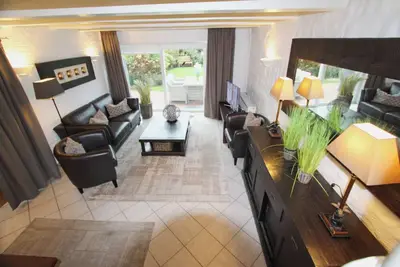 Image de Cozy vacation home on two floors invites you to a vacation on the edge of the forest