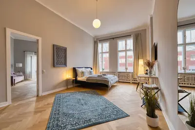 Image de Family-Friendly 2br Apartment, Bright Winter Garden, 70m to Metro, Sleeps 6